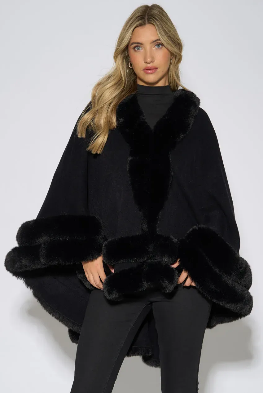 Gini London Double Layer Fur Trim mantella nera elegante