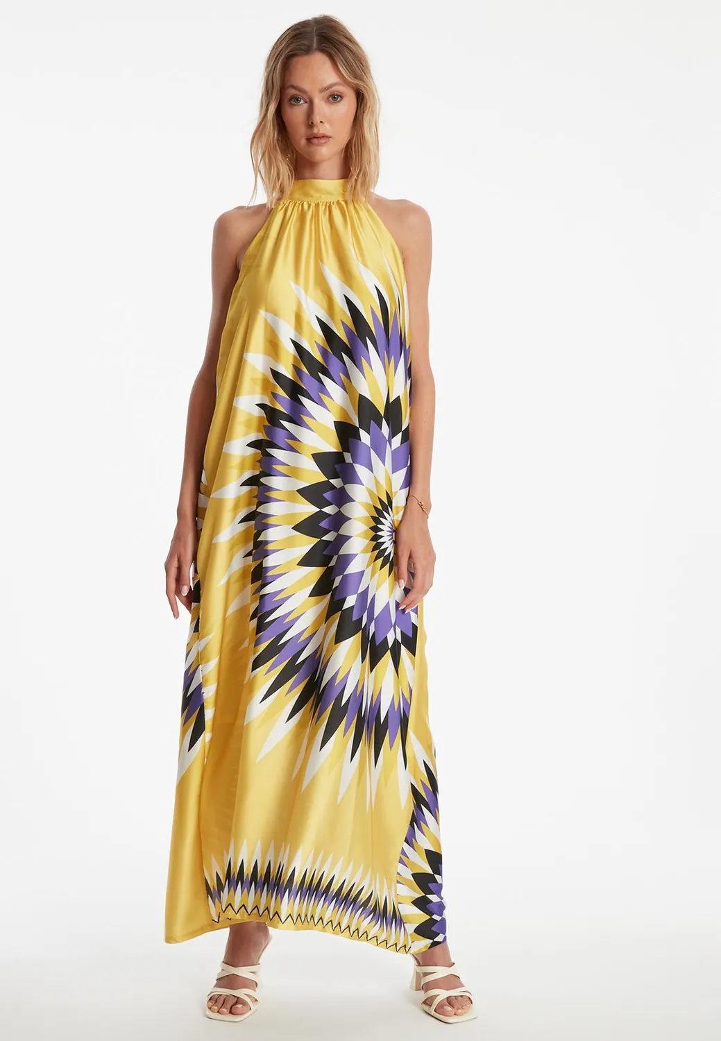 Ana Alcazar Zedala abito maxi giallo stelle