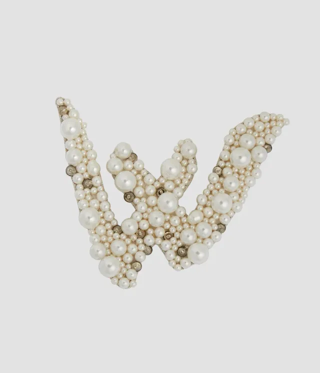 Erdem Pearl Alphabet Brooch W spilla lettera W perle