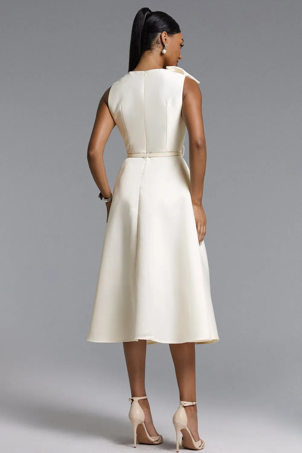 Bella Barnett Fallon abito midi bianco smanicato S-XL