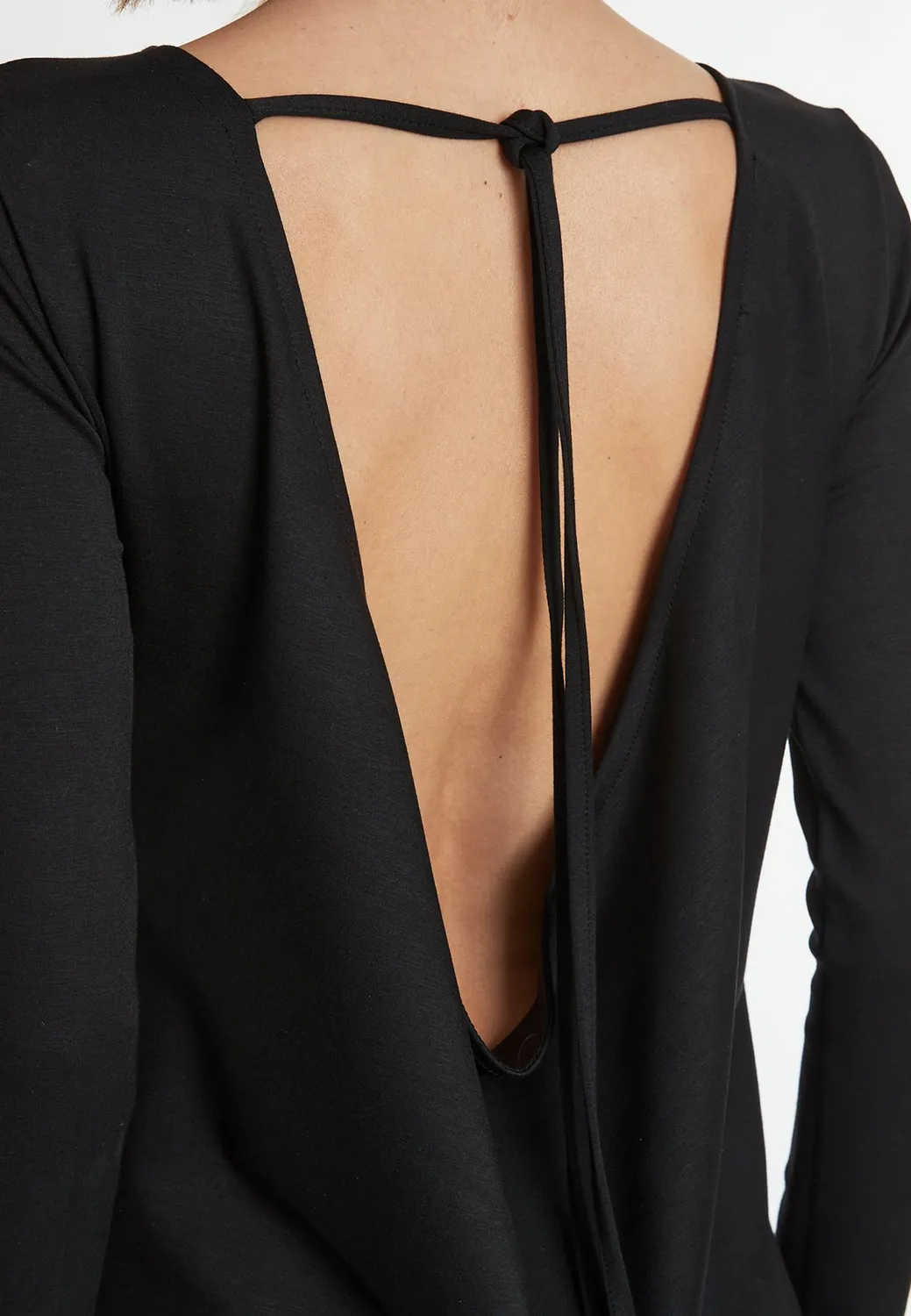 Ana Alcazar Sissi miniabito nero schiena nuda jersey