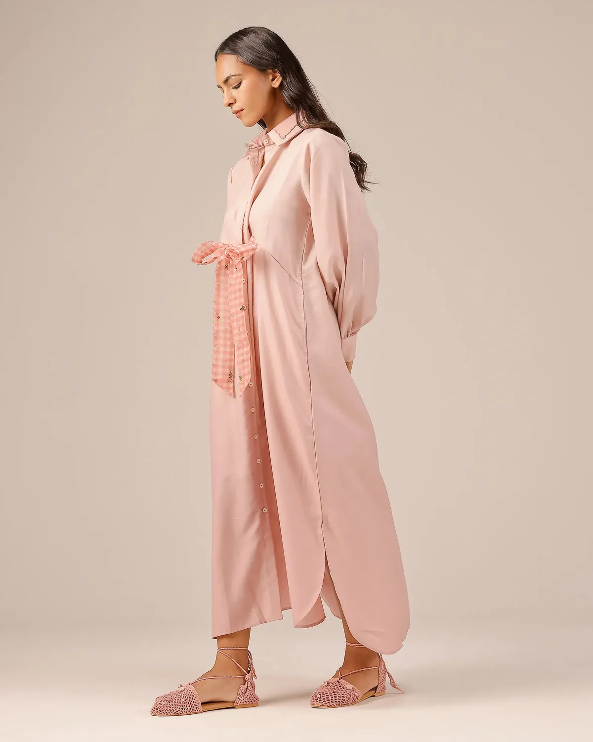 Our Dve Hibiscus abito midi rosa camicia lino cintura