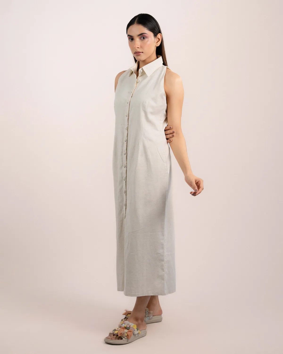 Our Dve Cora abito camicia beige smanicato