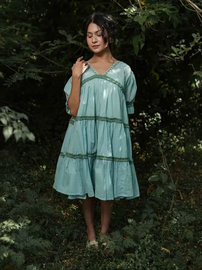 Our Dve Fae Loreto abito blu 36 pollici ricamo cotone