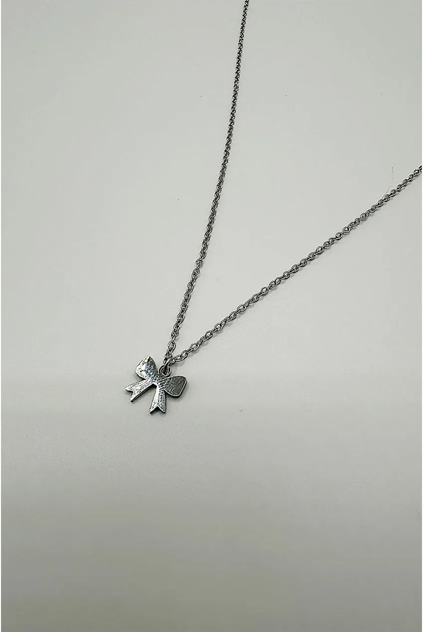 SVNX Mini Bow Pendant collana argento con fiocco