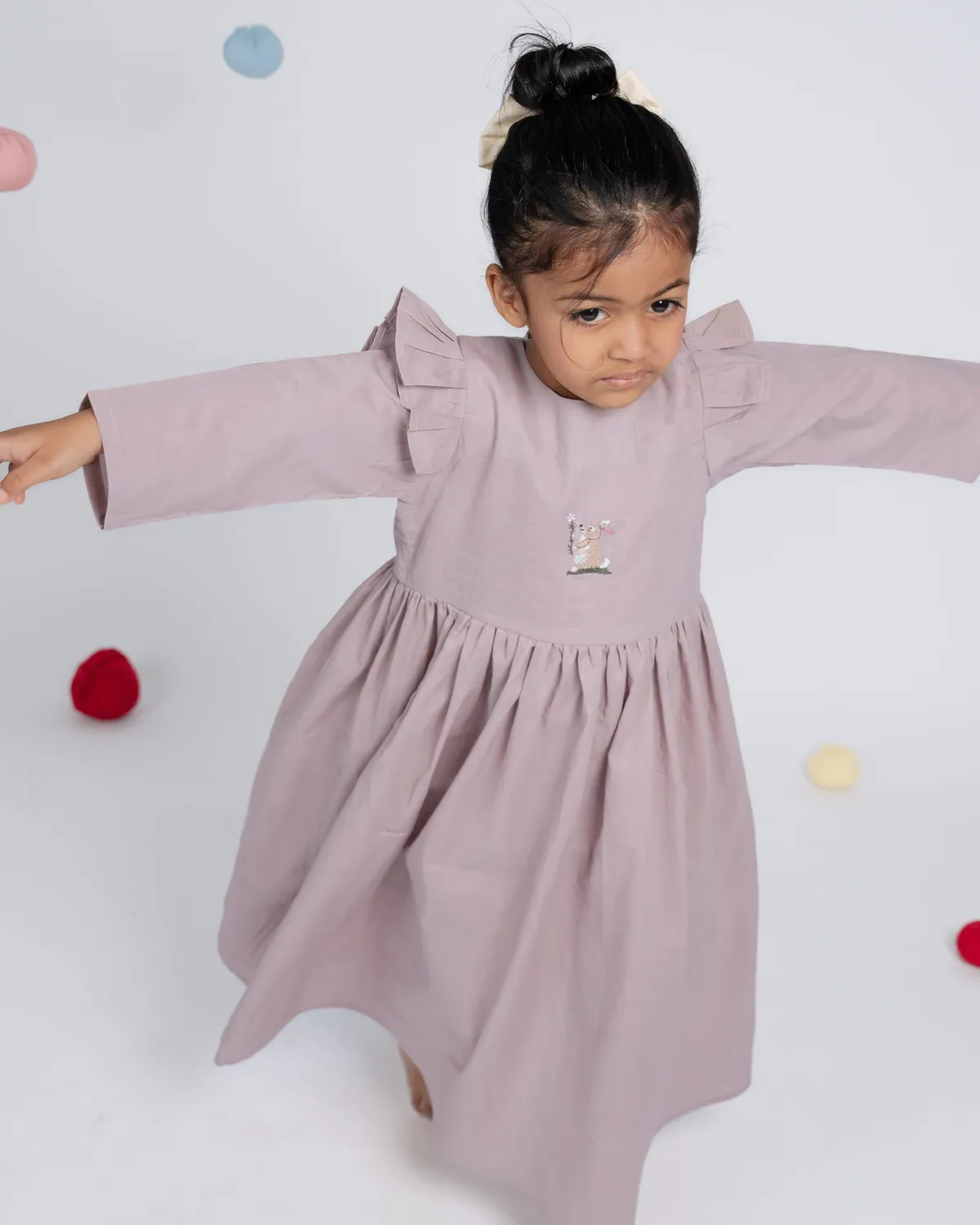 Our Dve Caramel Cloud abito bimba rosa cenere
