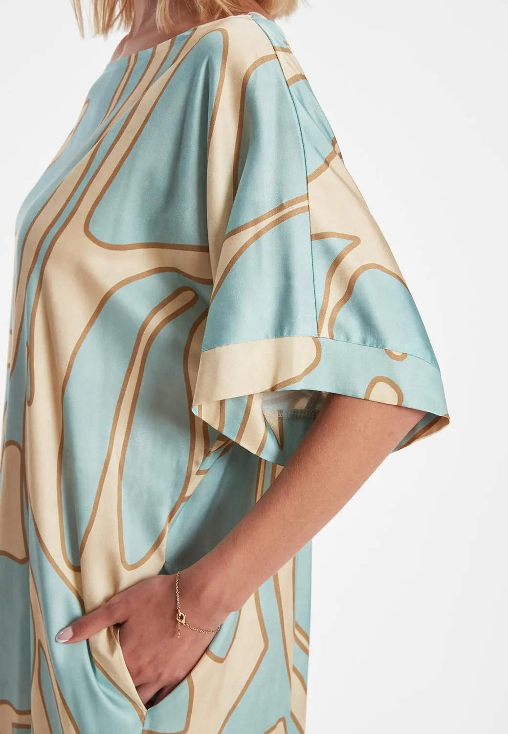 Ana Alcazar Zazilia abito fantasia azzurro oversize