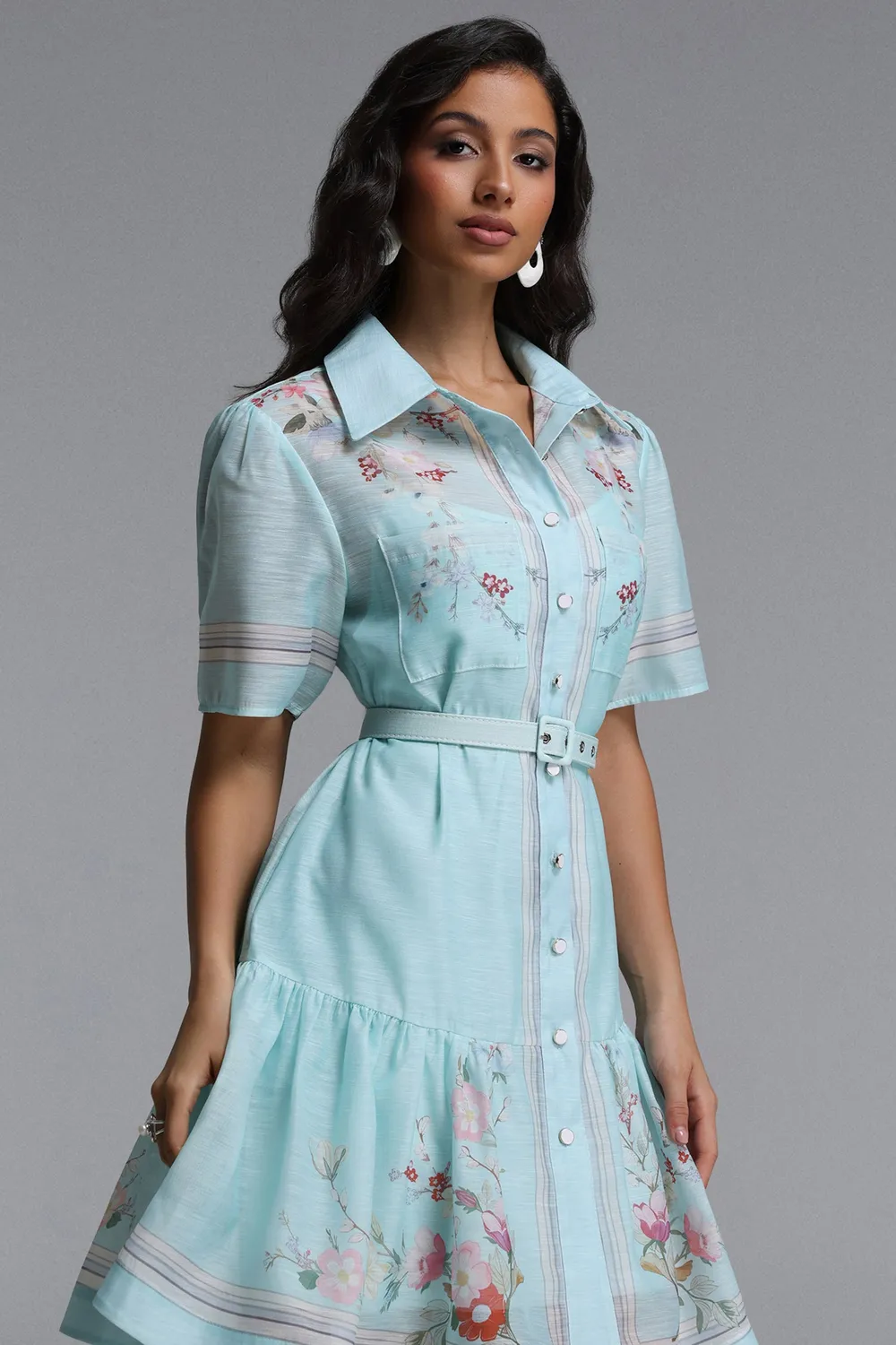 Bella Barnett Nikuna mini abito floreale blu manica corta