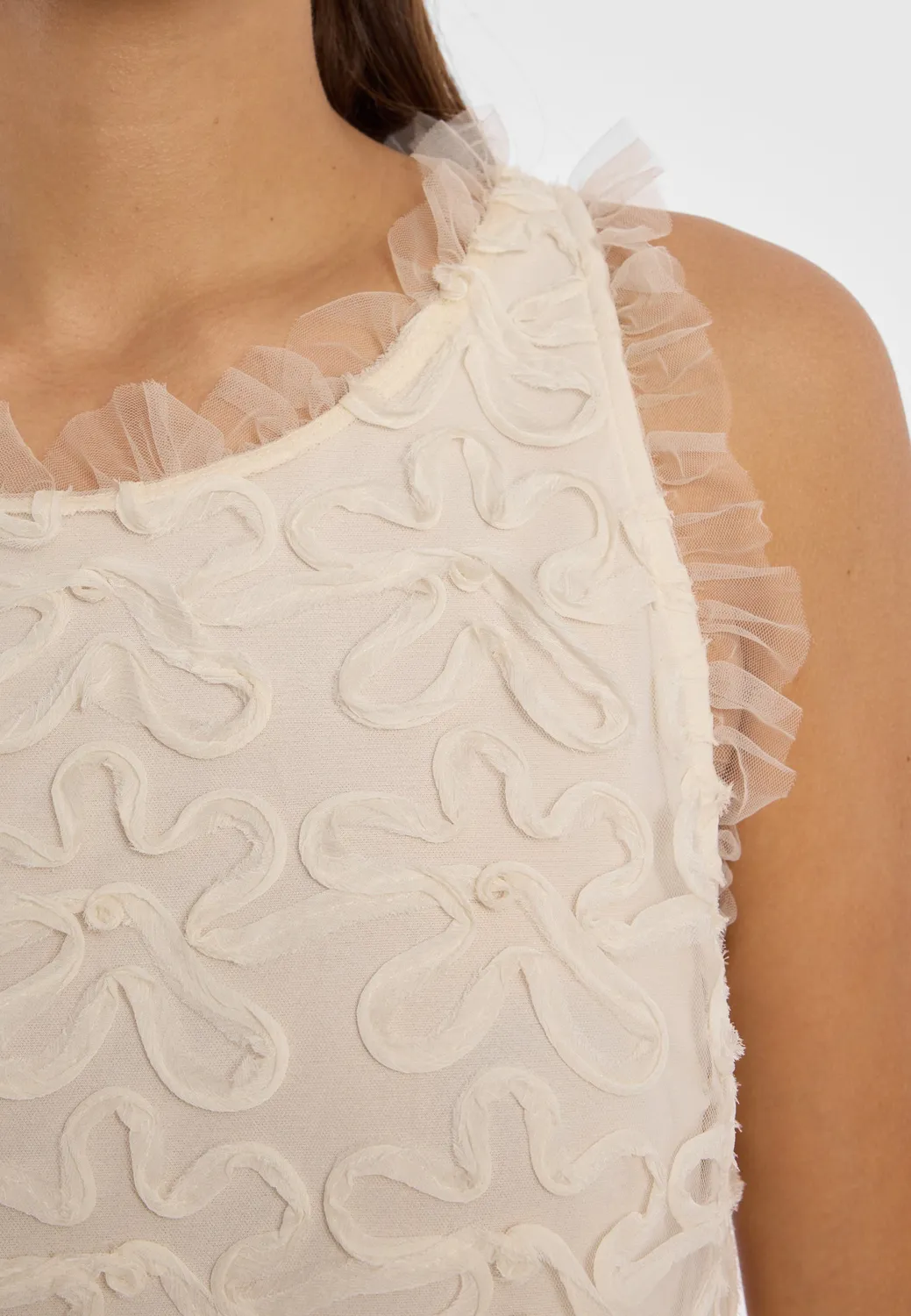 Ana Alcazar Daith abito pizzo avorio con balze