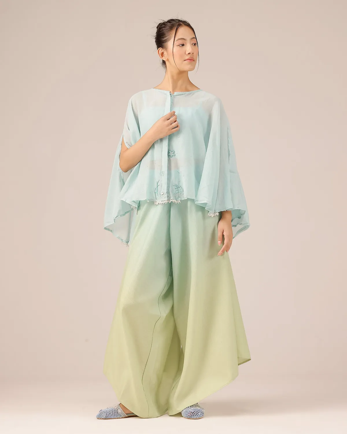 Our Dve Golden Dune top giacca blu ricamata leggero