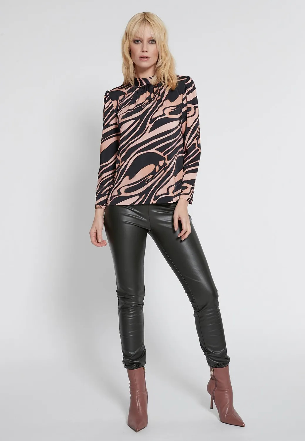 Ana Alcazar Hiddi camicia collo alto fantasia