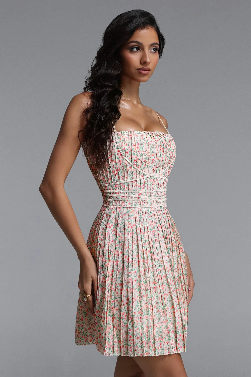 Bella Barnett Modan Romantic Cinched abito mini floreale