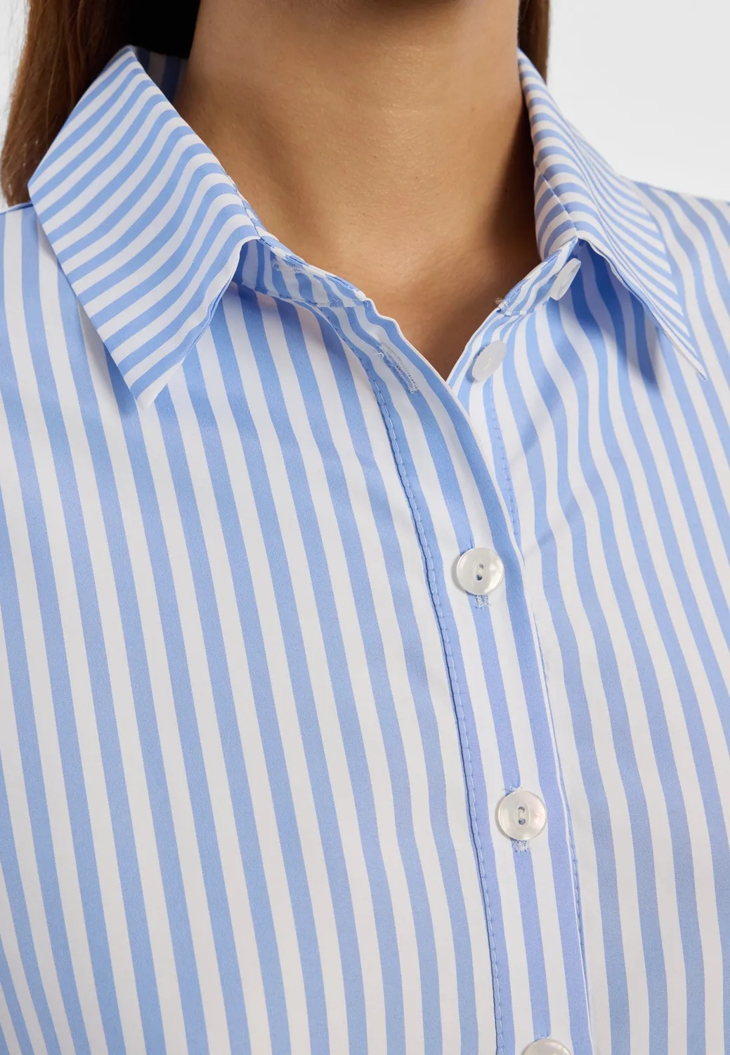 Ana Alcazar Dazli abito camicia a righe corto