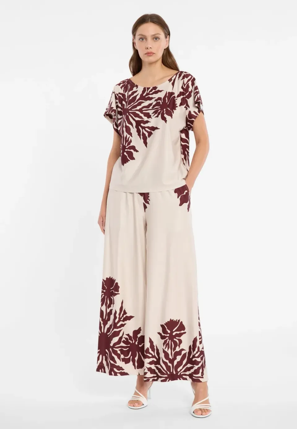 Ana Alcazar Dorells top maniche corte floreale