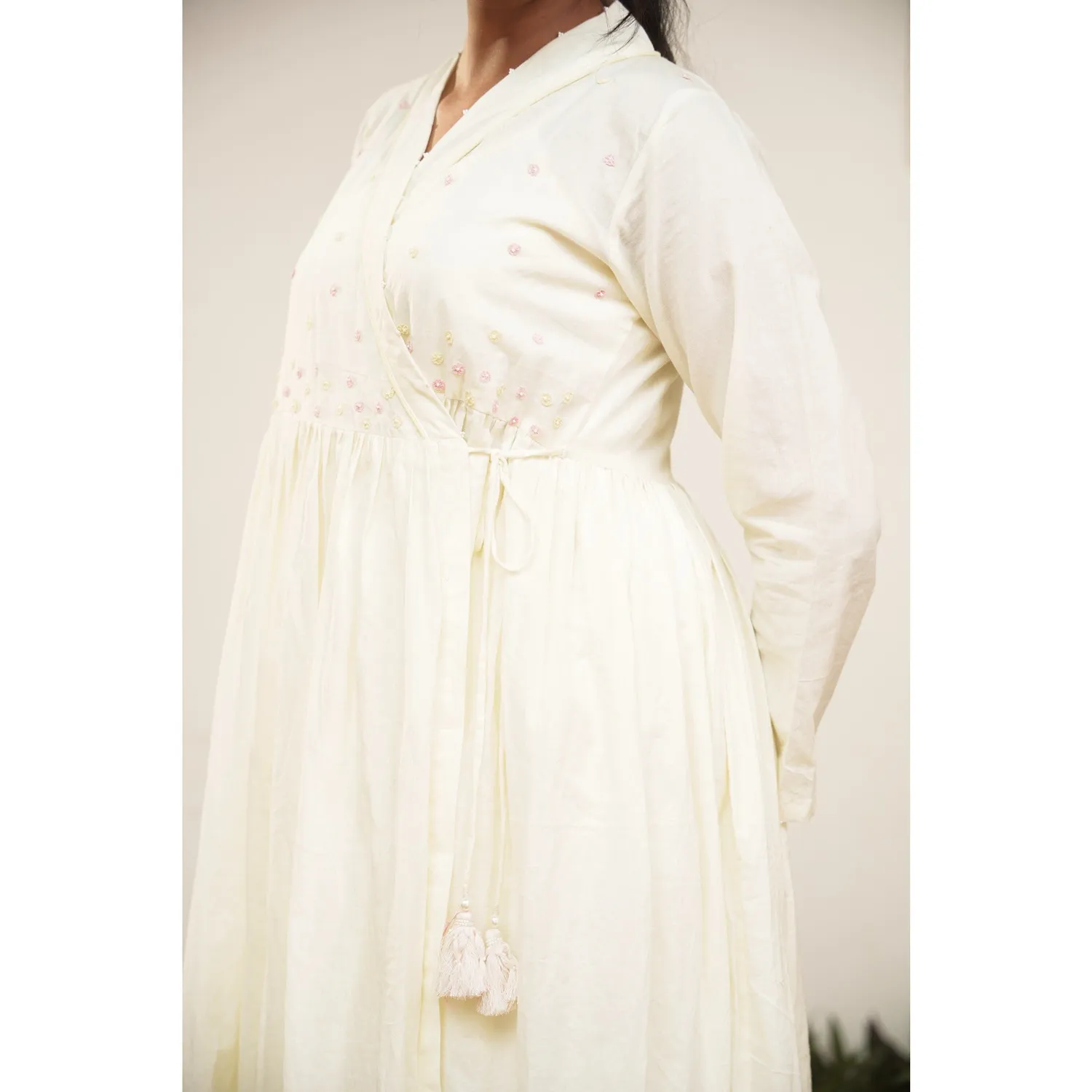 Our Dve Capsule 10 top cotone beige maniche lunghe
