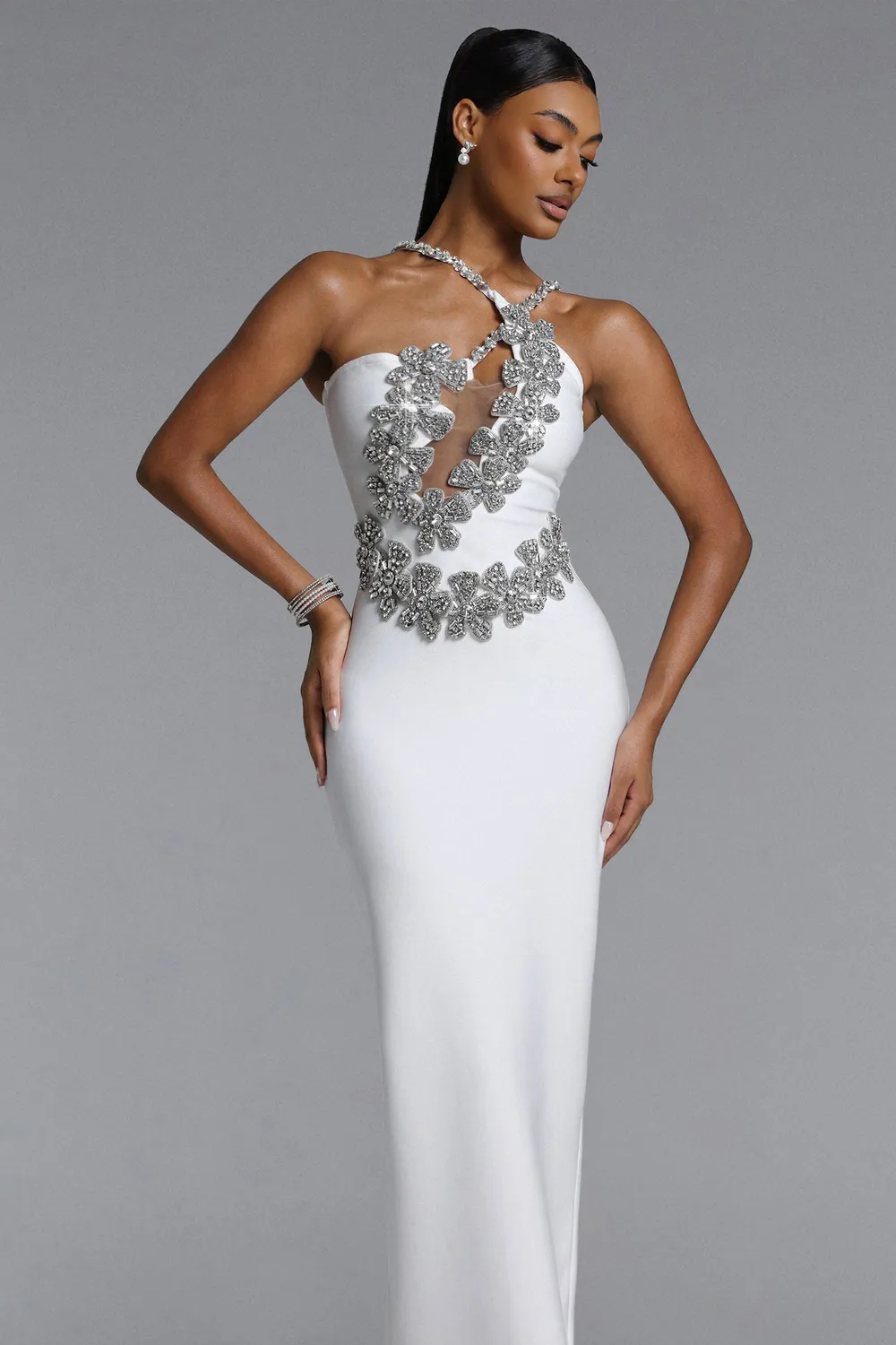 Bella Barnett Veronic abito maxi bianco strass bandage