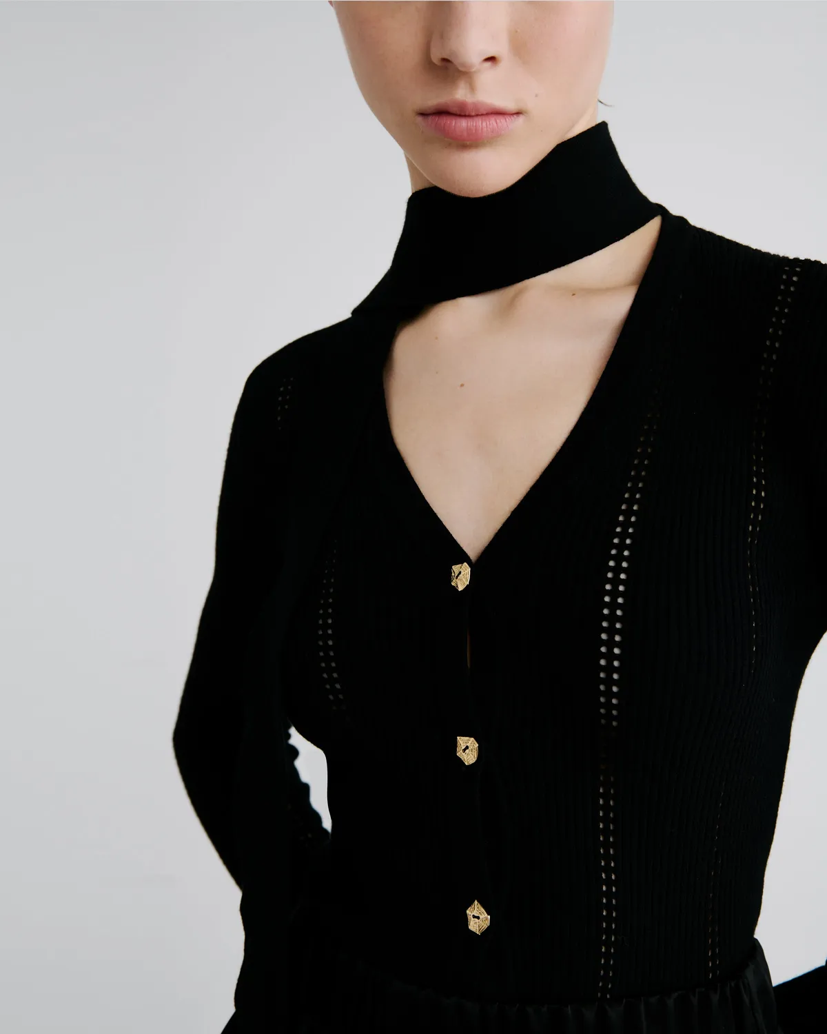 Violante Nessi Diederik Cardigan nero viscosa con sciarpa