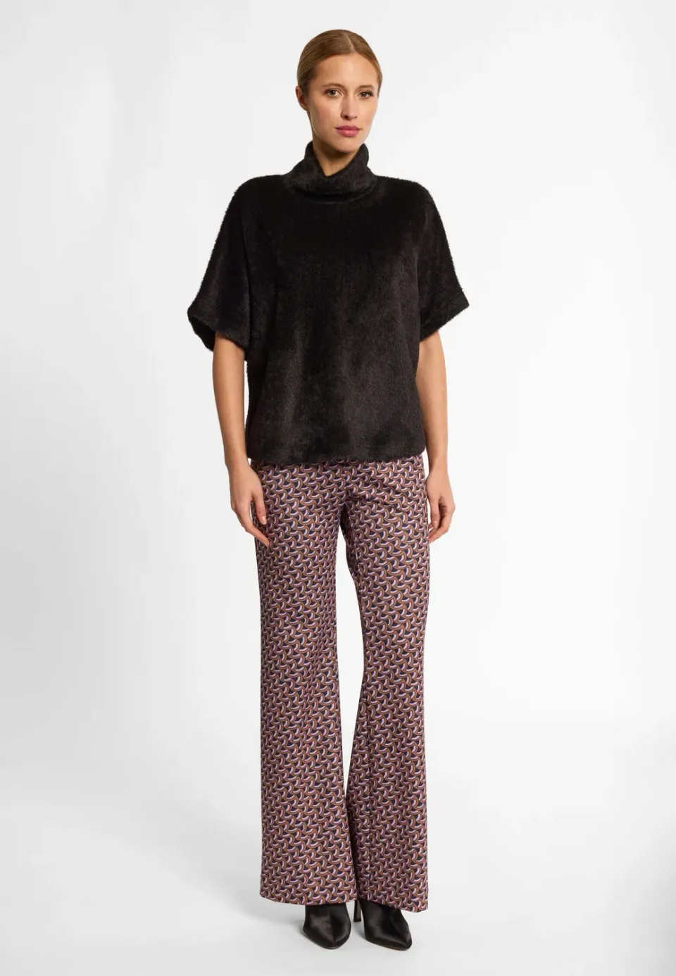 Ana Alcazar Enirys maglione peluche nero corto