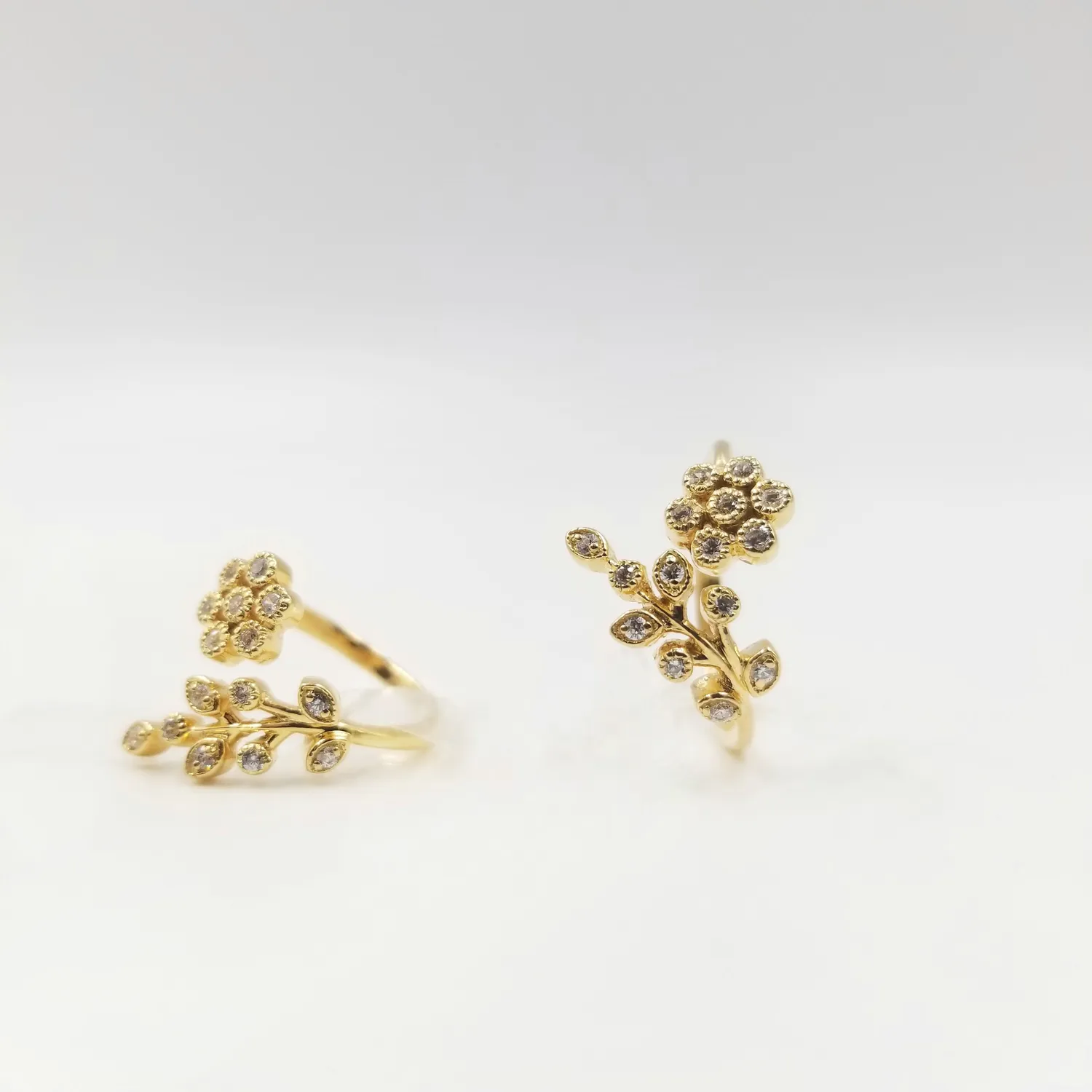 Our Dve Aura Ring anello zircon argento dorato