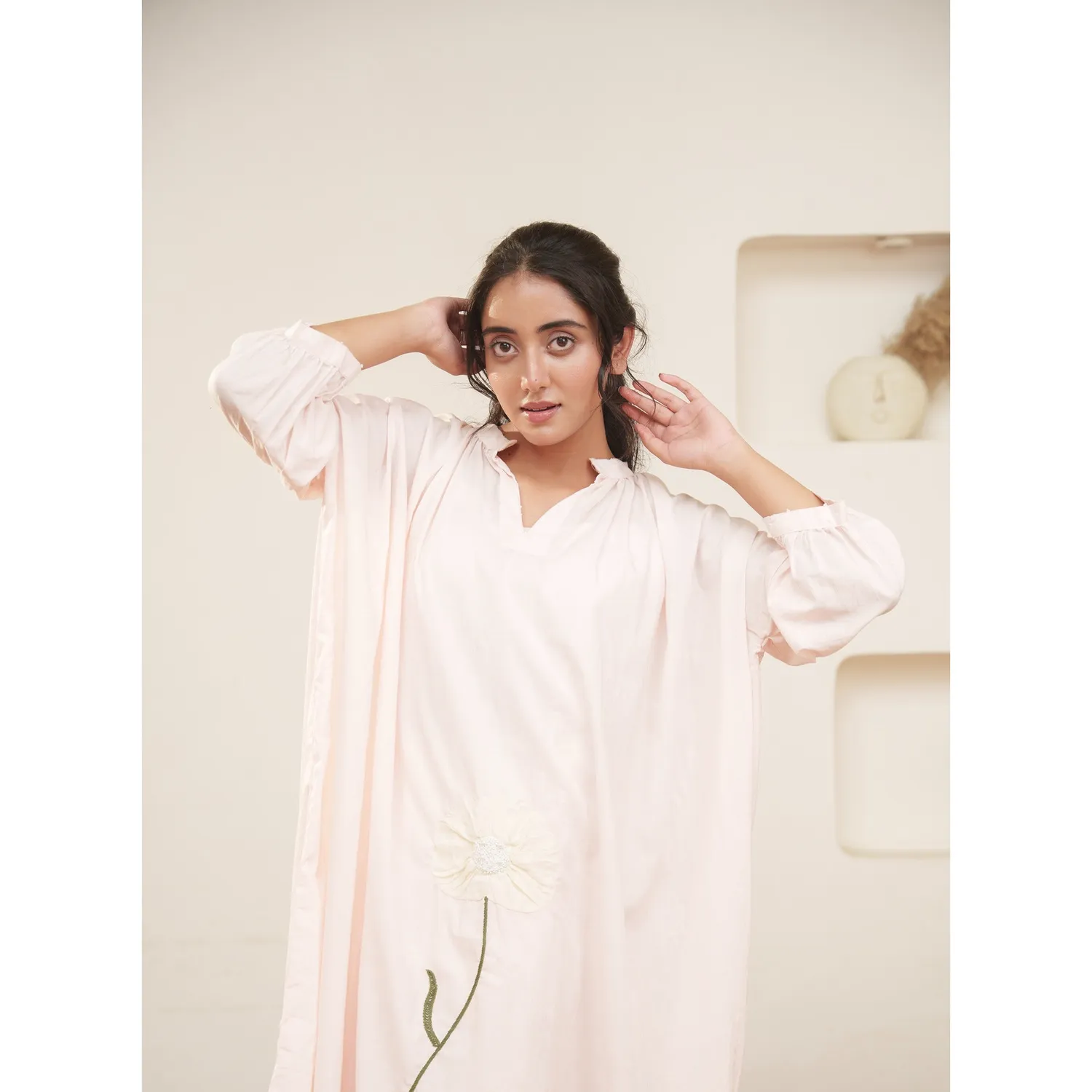 Our Dve Capsule 15 top cotone rosa ricamo