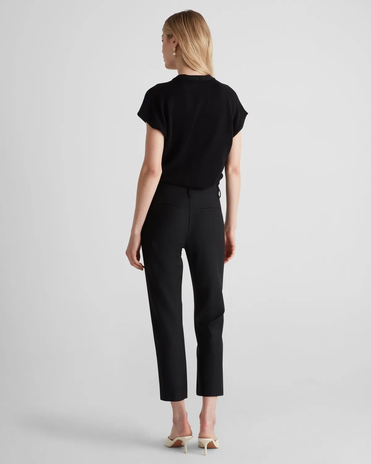 Violante Nessi Kooning top nero cashmere scollo V