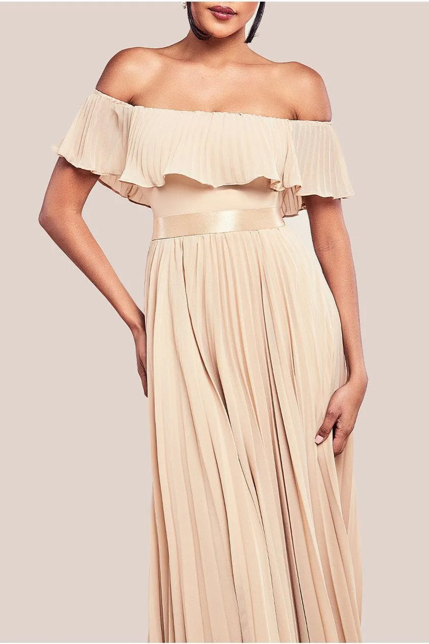 Goddiva Pleated Chiffon abito beige spalle scoperte maxi