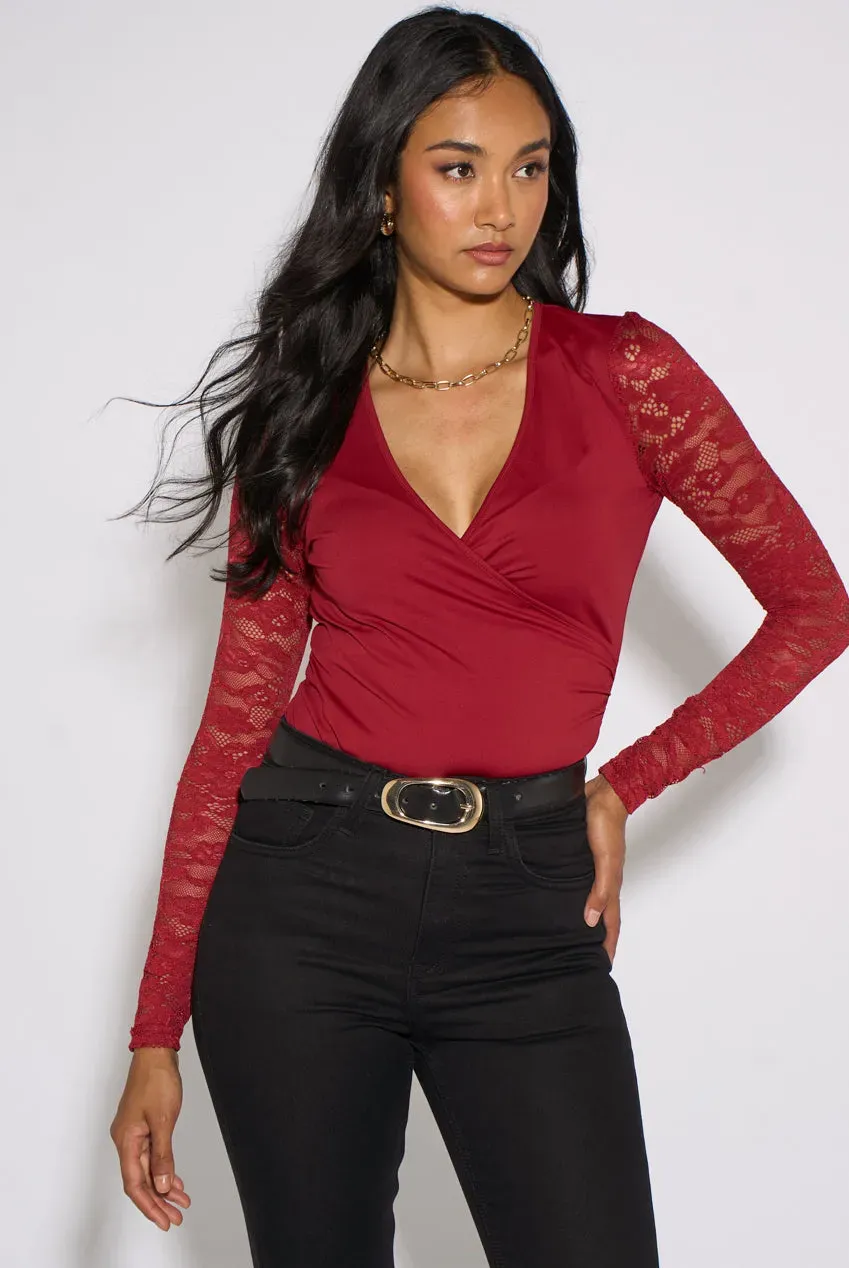 Gini London Top Rosso Jersey Incrocio Maniche Pizzo