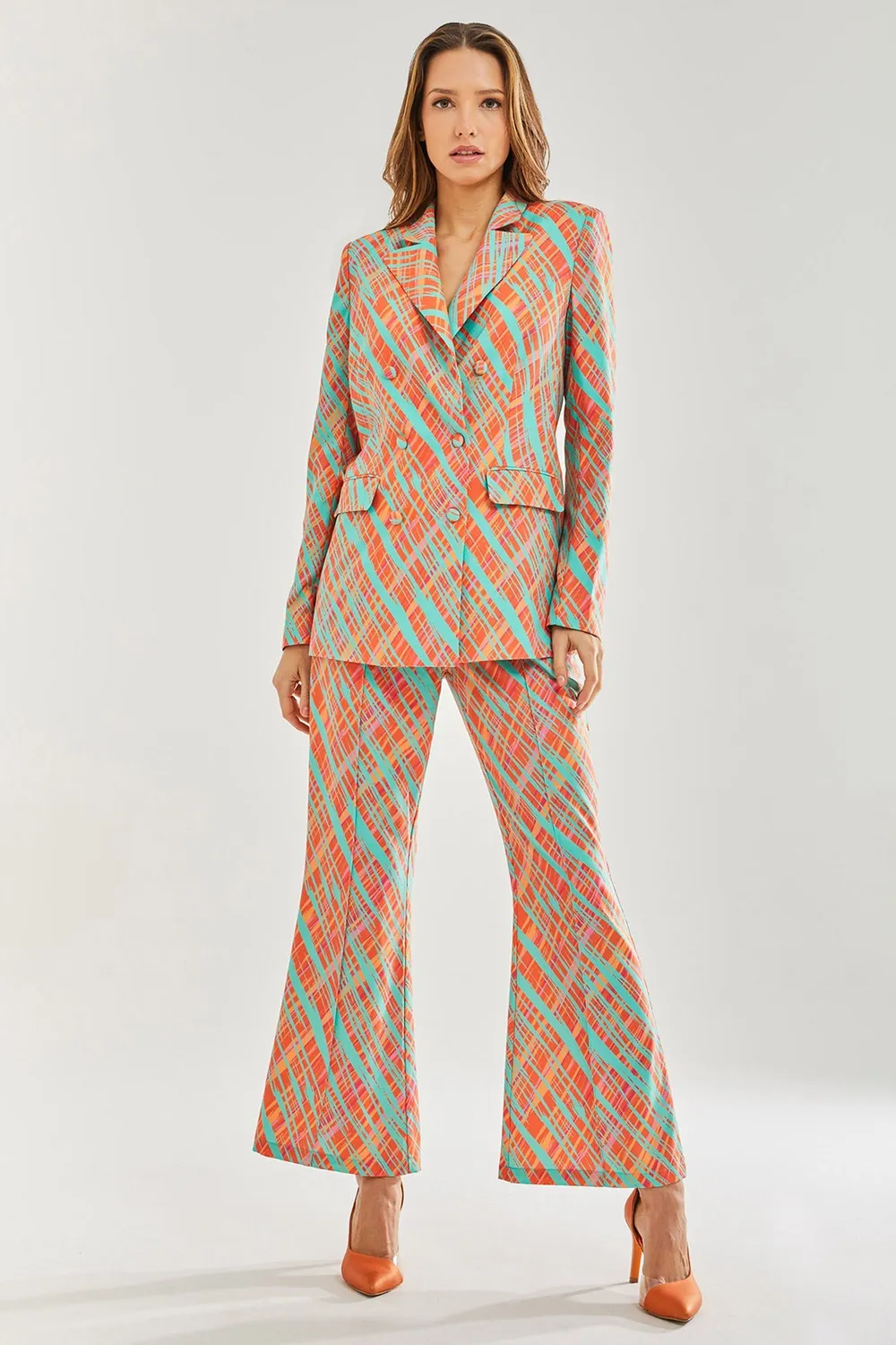 Liquorish Relaxed Orange Scribble Print blazer arancione fantasia