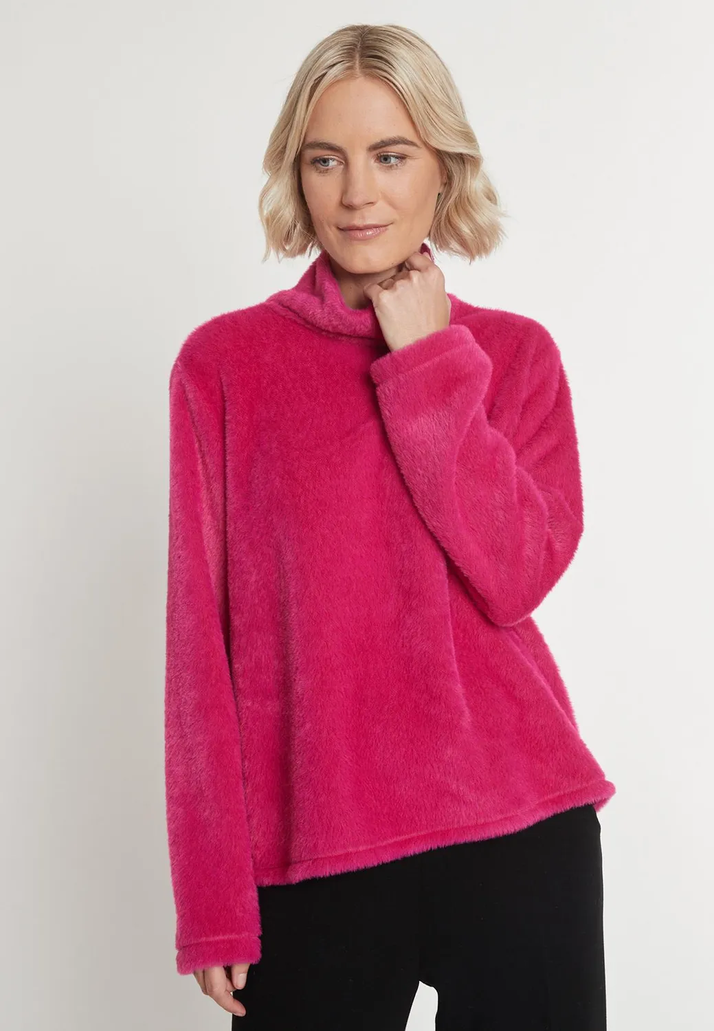 Ana Alcazar Mabely maglione rosa collo alto morbido