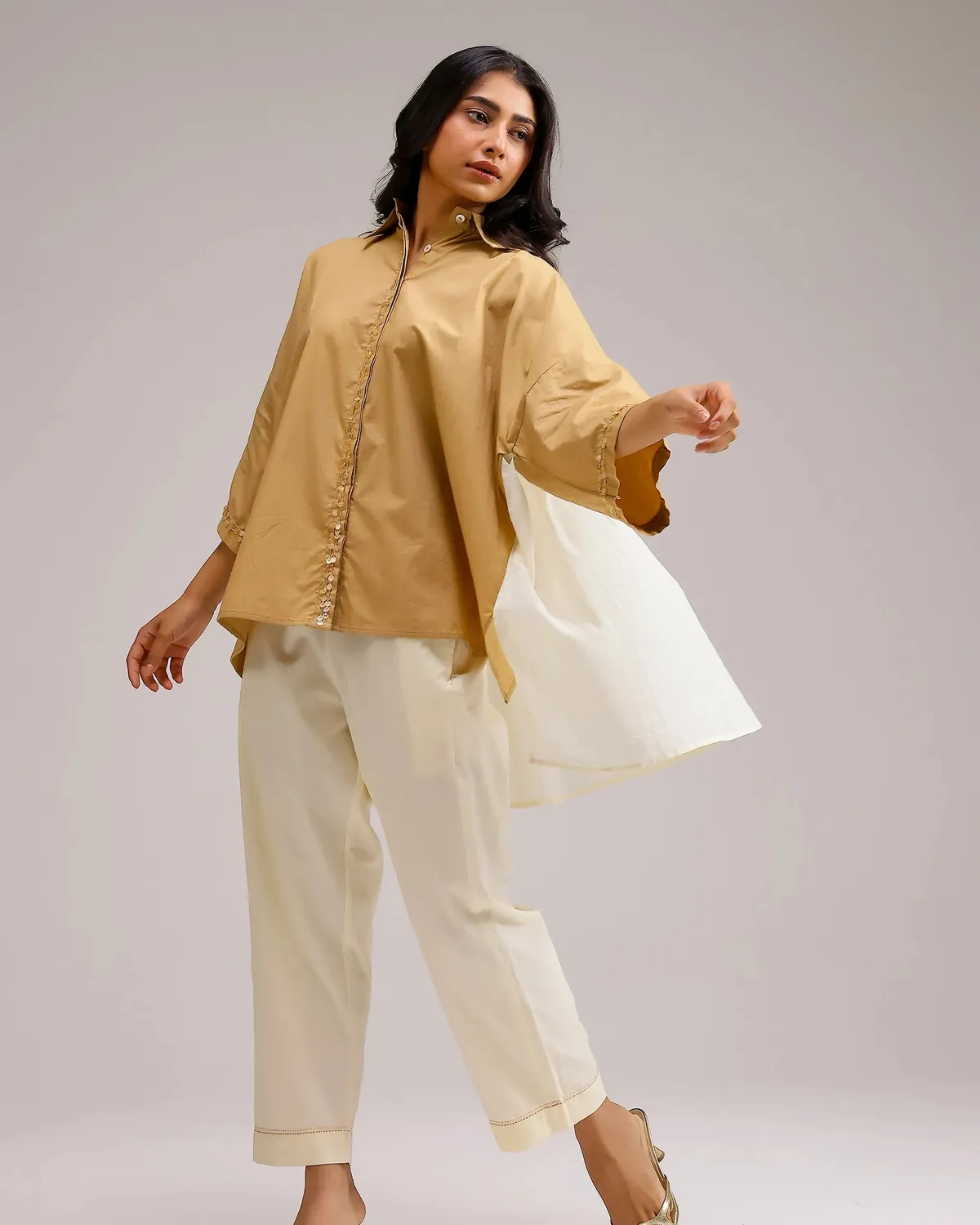Our Dve Dune Flow camicia beige a righe