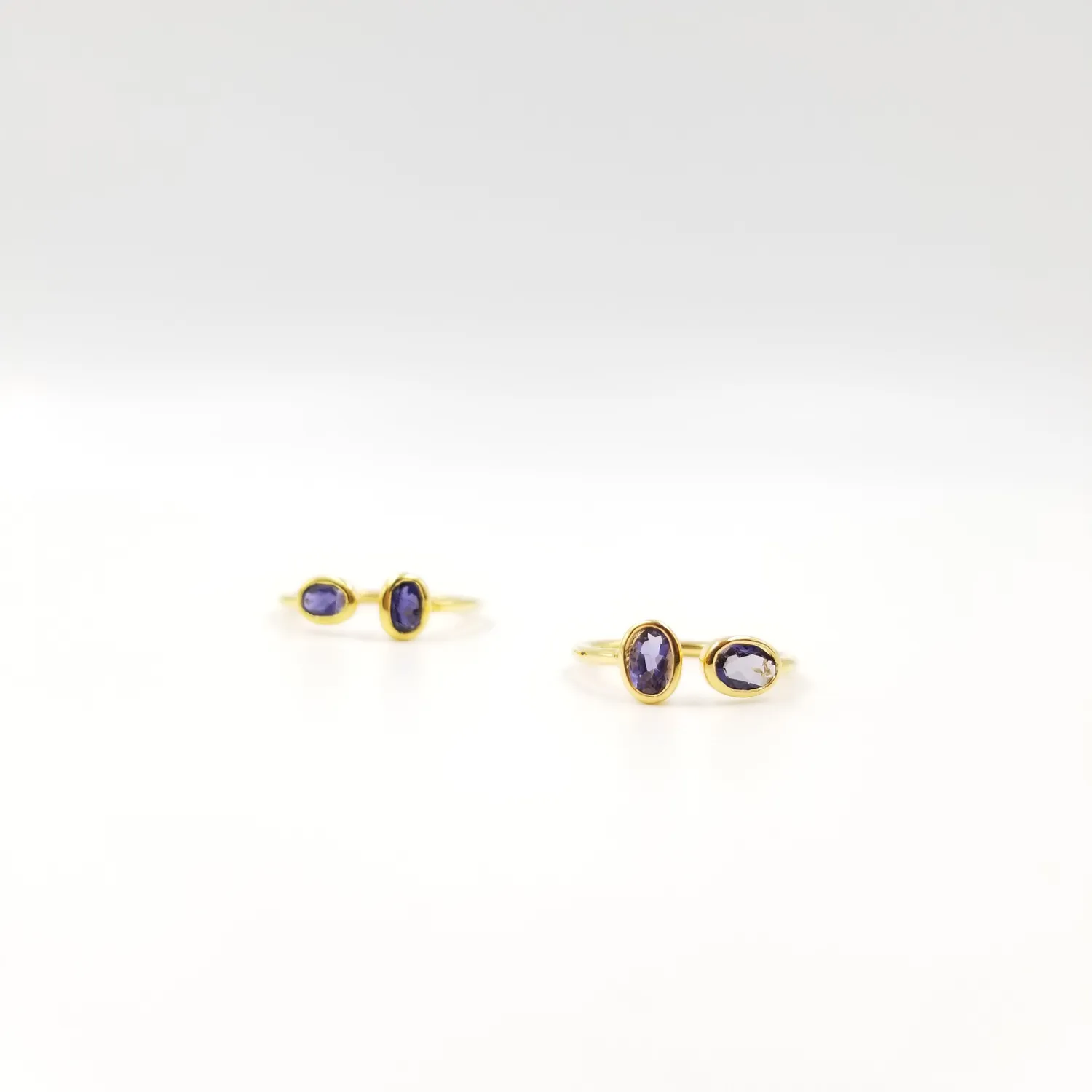 Our Dve 2 Stone Amethyst anello oro ametista