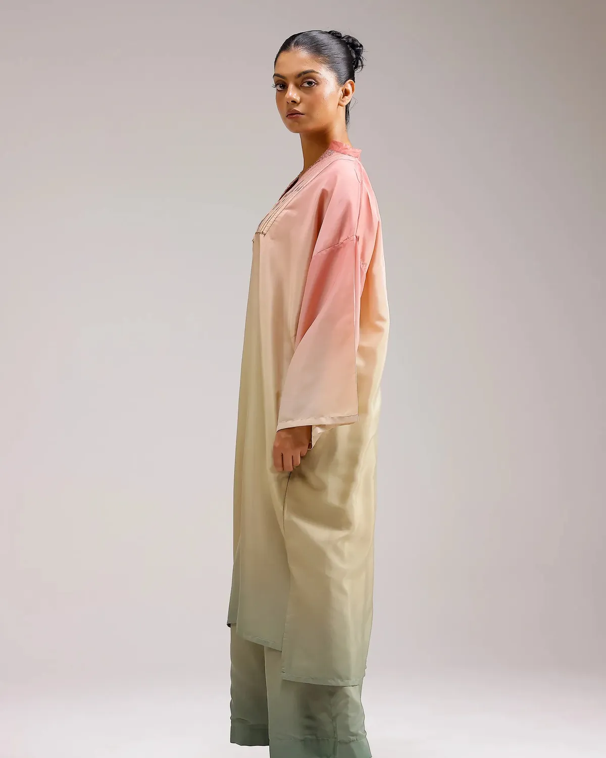 Our Dve Saanjh Fade Crepe kurta set rosa verde 3 pezzi