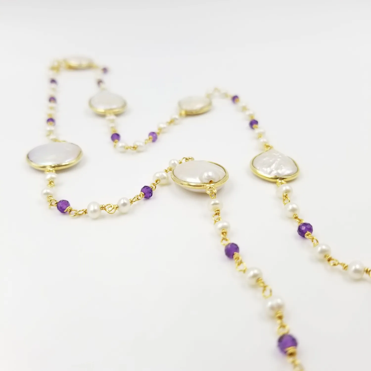 Our Dve Oval Pearl Amethyst collana oro perla