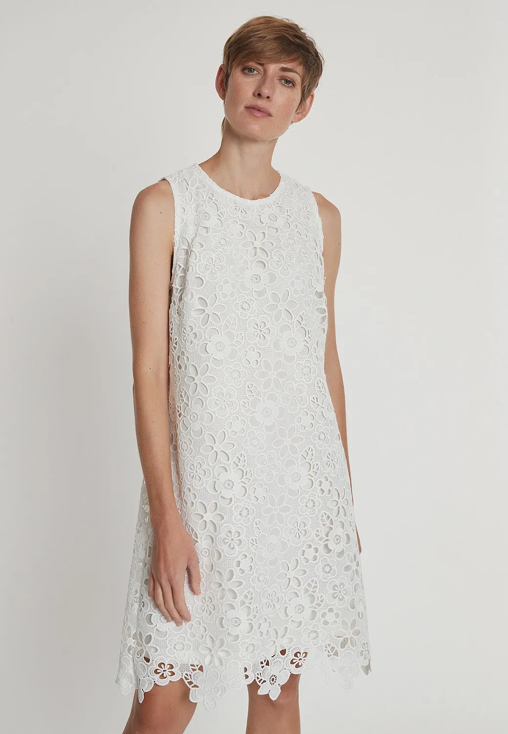 Ana Alcazar Lady abito pizzo floreale svasato
