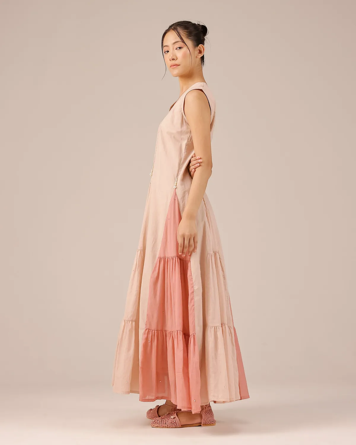 Our Dve Blush Pearl completo abito giacca rosa perle