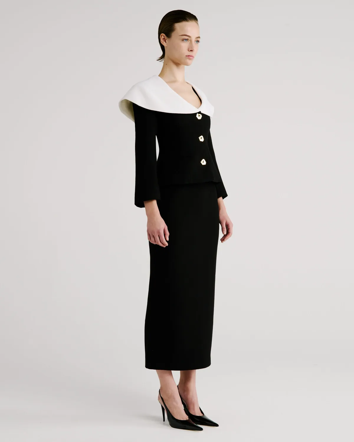 Violante Nessi Amato blazer nero avorio lana crêpe