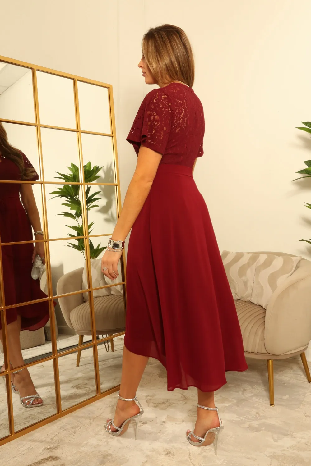 Double Second Lace Wrap abito rosso pizzo midi