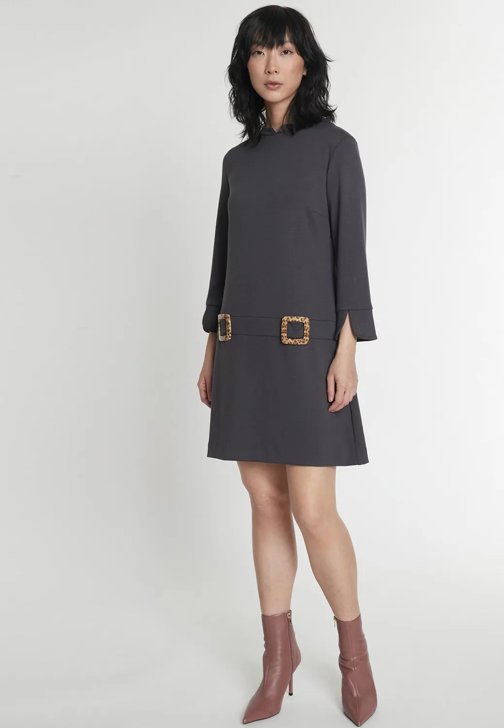 Ana Alcazar Inosa abito svasato grigio corto