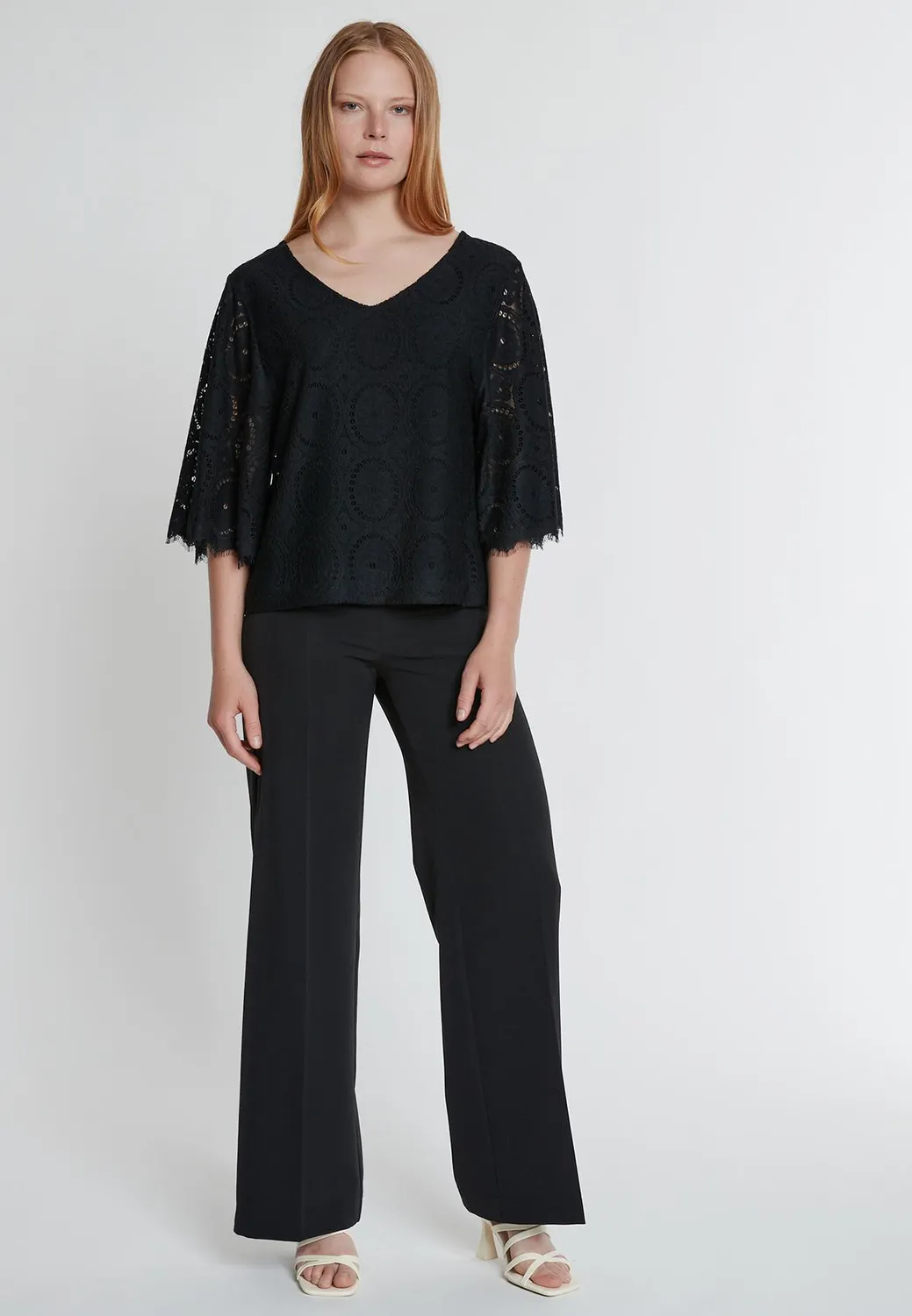 Ana Alcazar Kabola top pizzo floreale scollo V