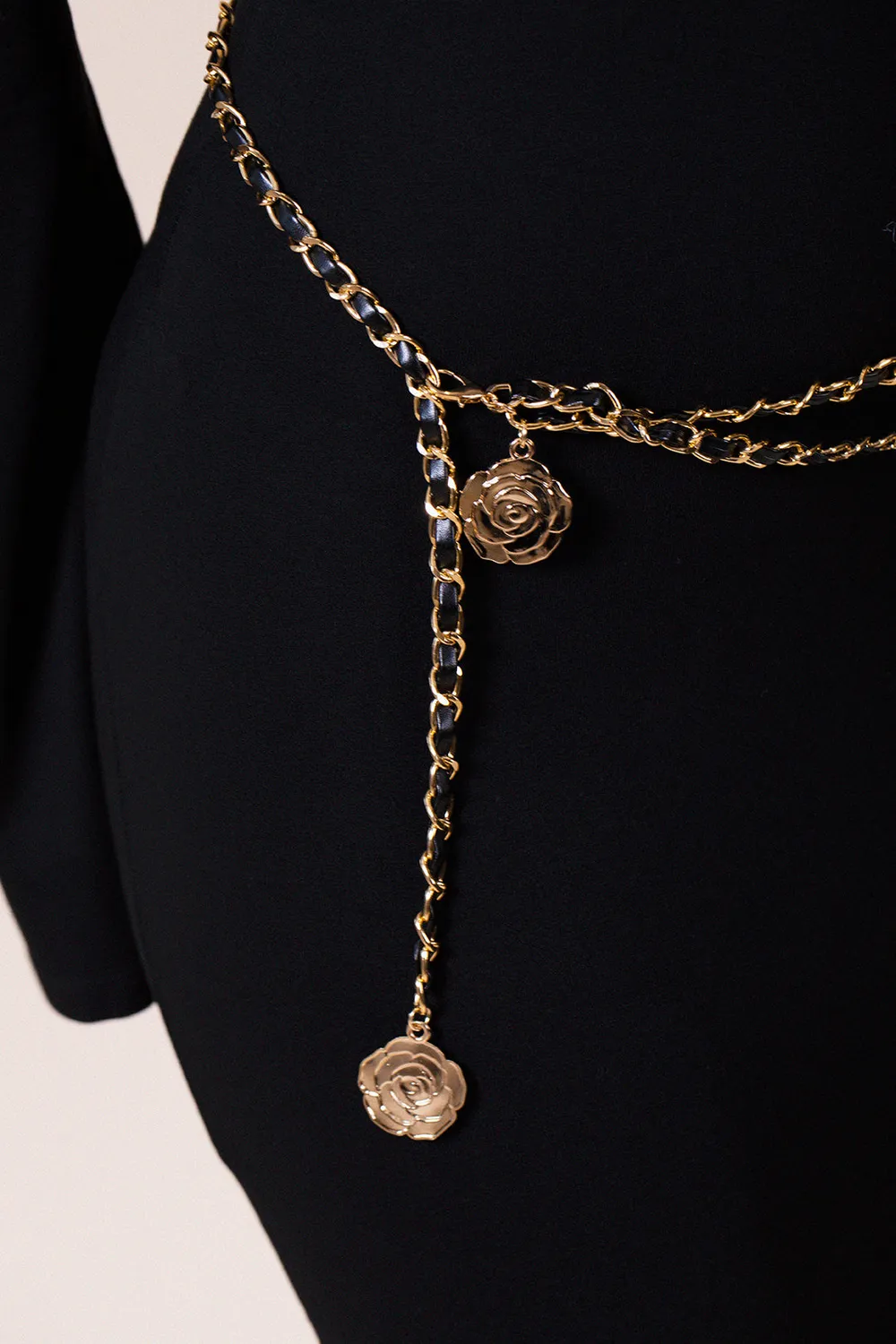 SVNX Rose Chain cintura catena nero oro