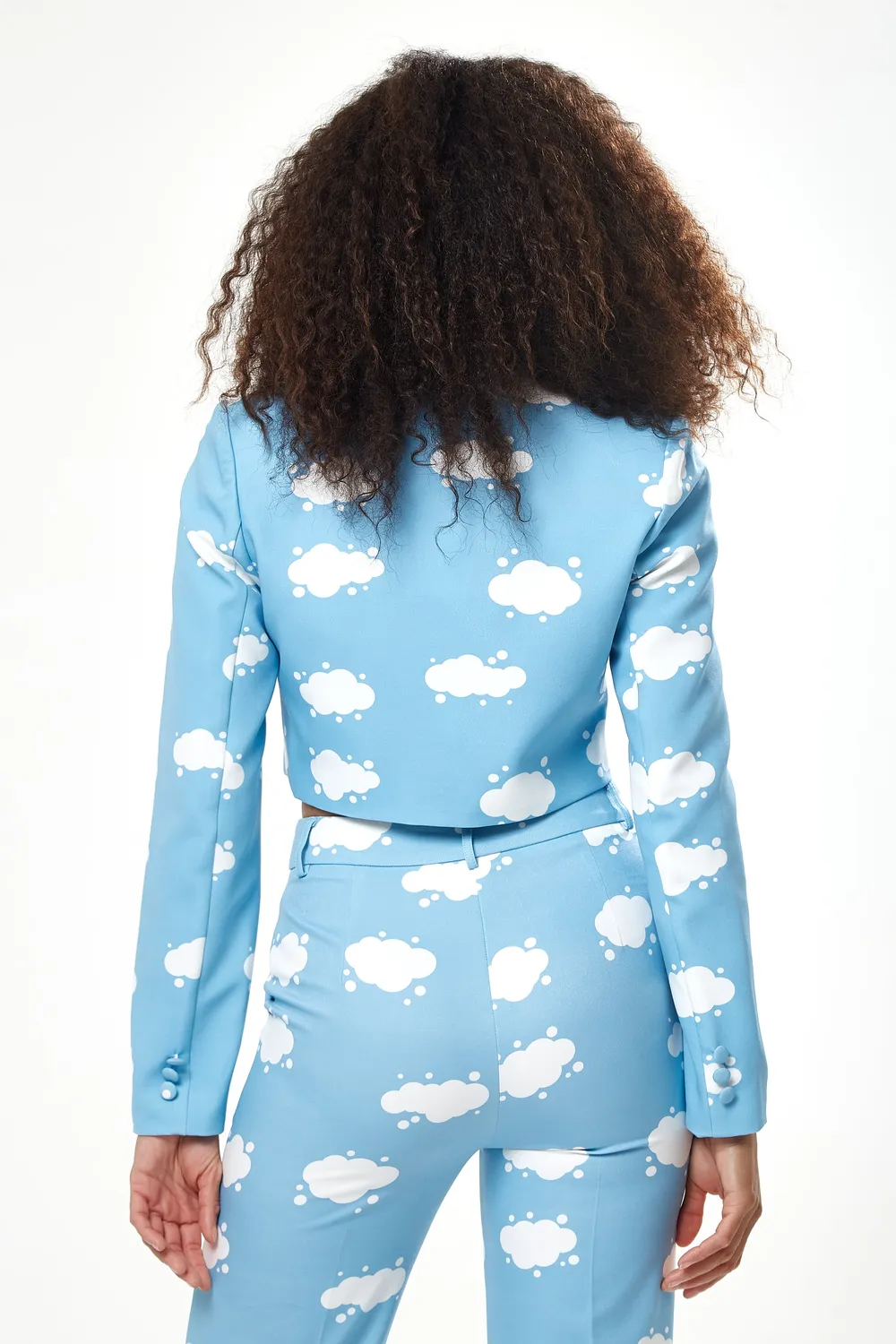 Liquorish Cloud blazer corto blu stampa nuvole boxy