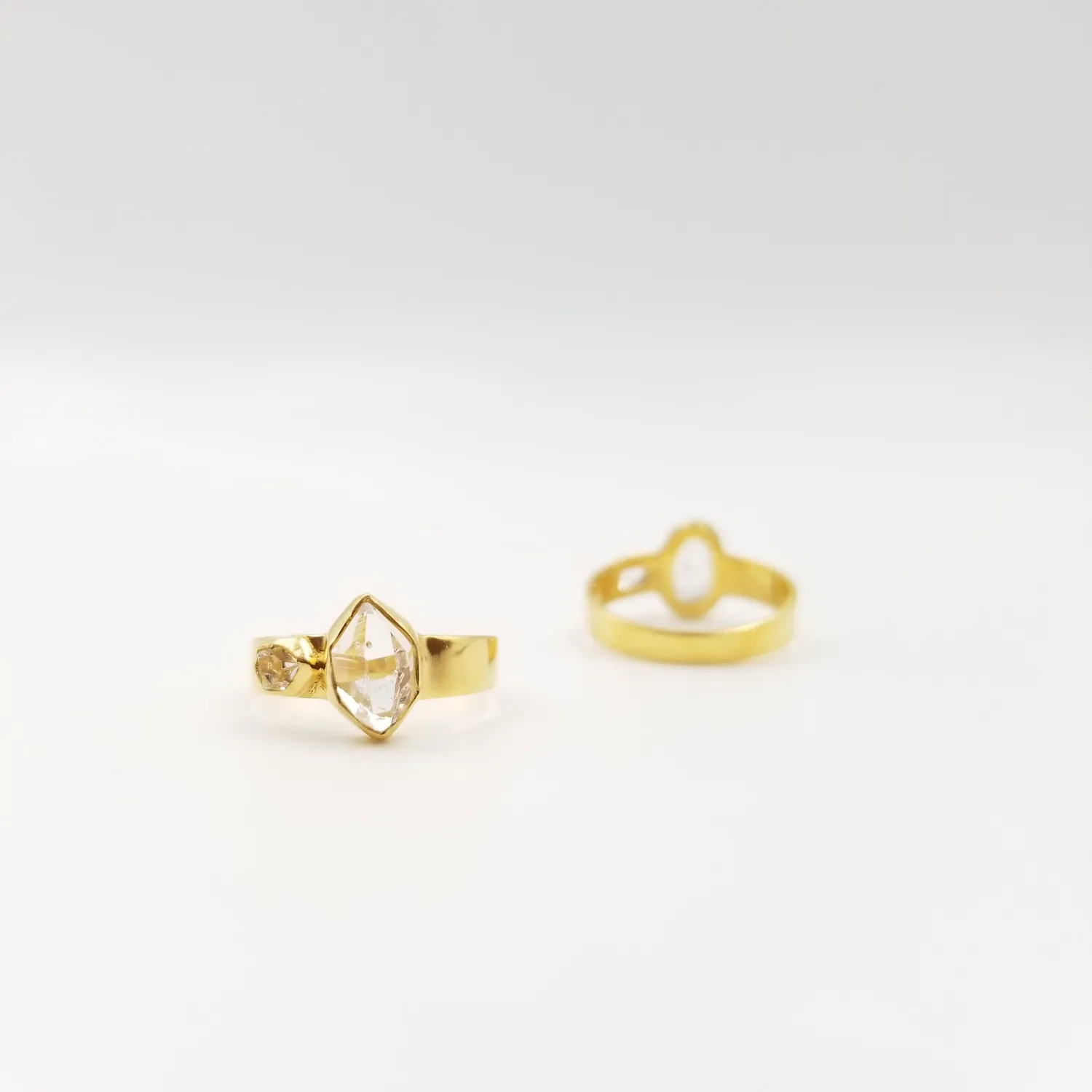 Our Dve Hermes anello oro con cristallo bianco