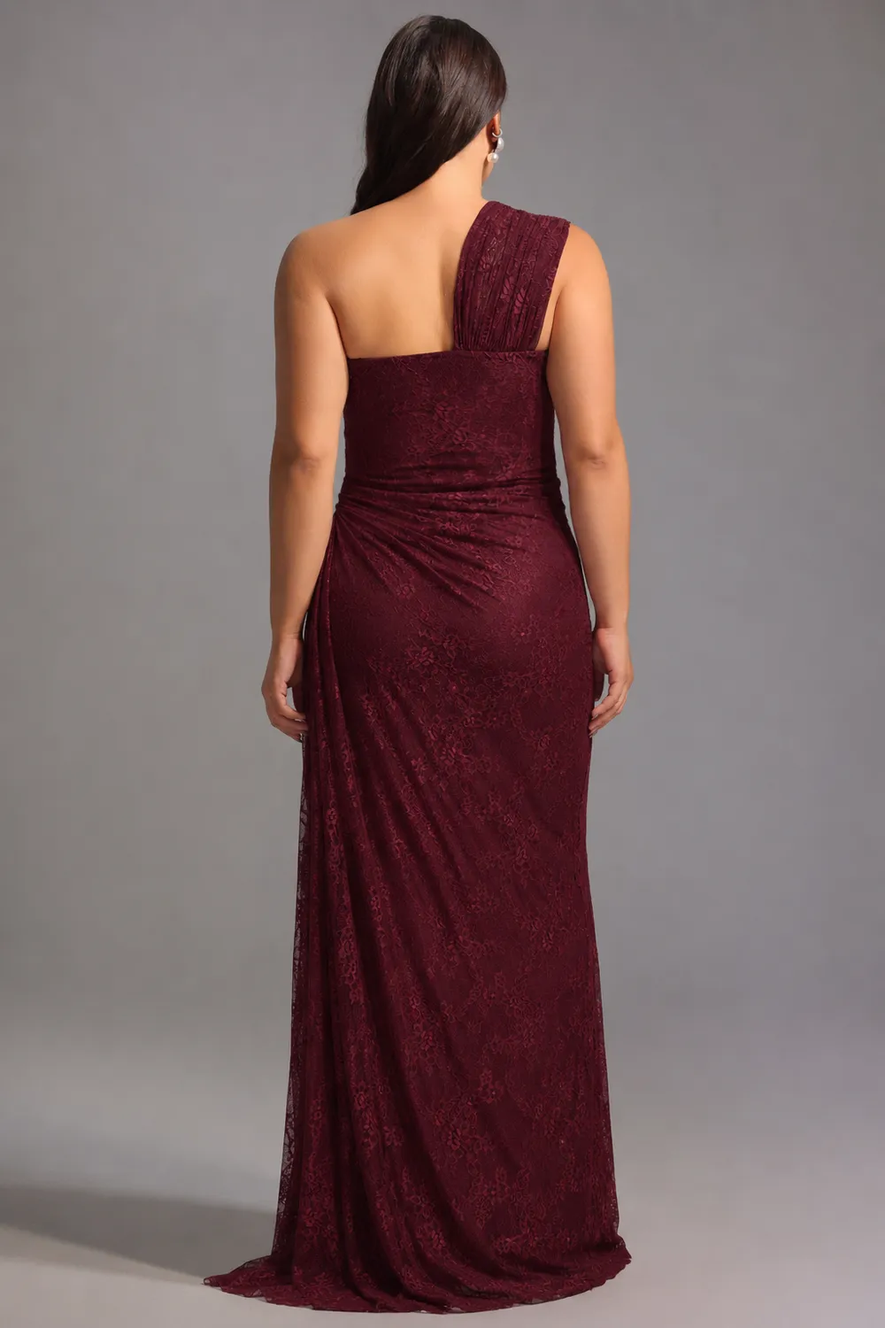 Bella Barnett Finch abito maxi pizzo rosso monospalla