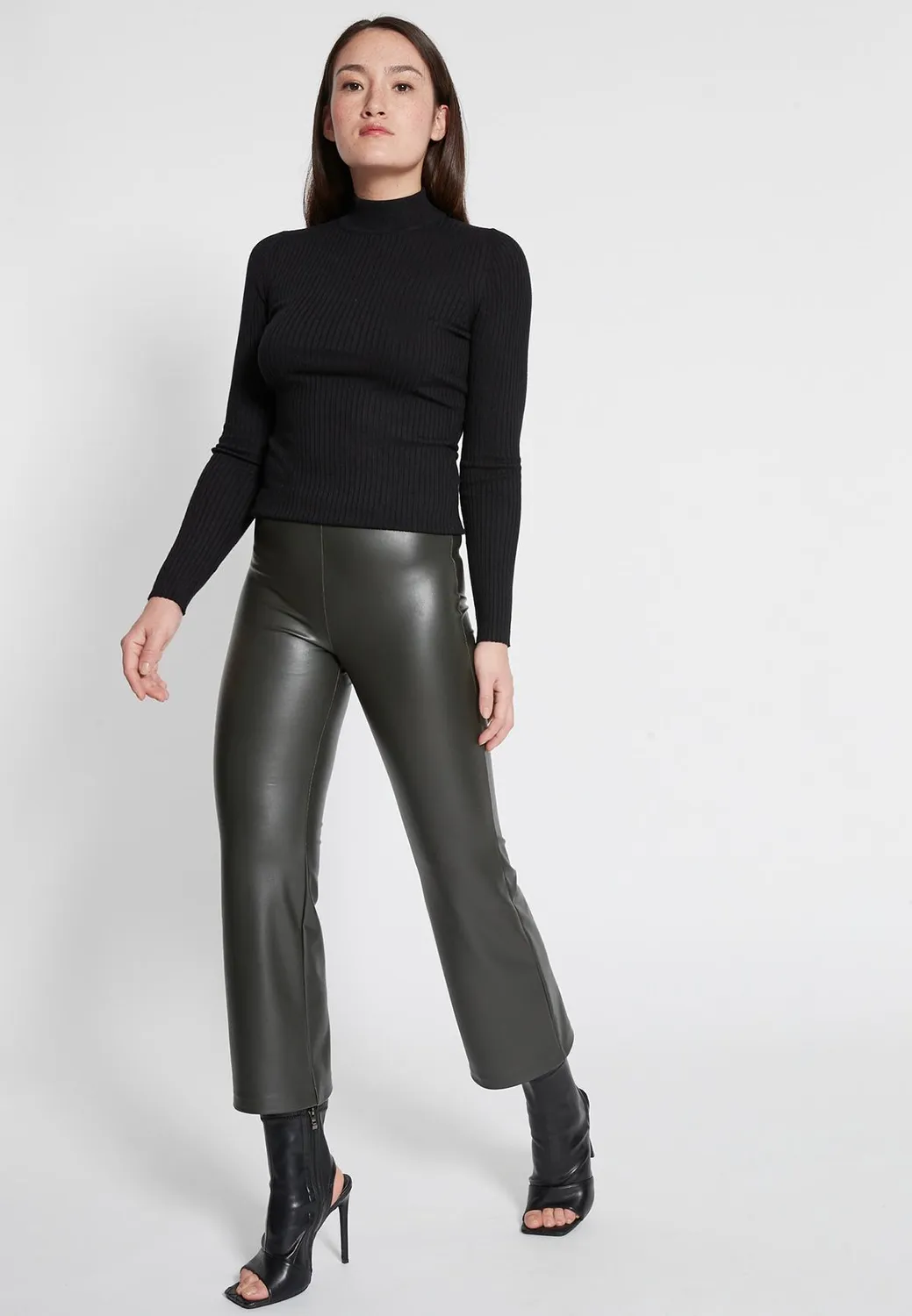 Ana Alcazar Habasi pantaloni ecopelle 7/8 neri