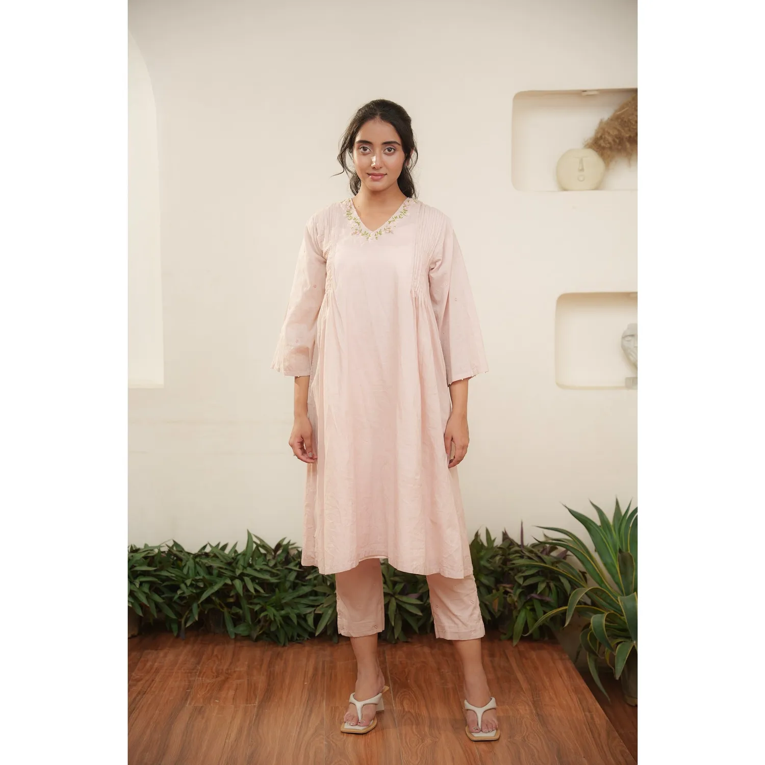 Our Dve Capsule 9 Coordinato rosa cotone ricamo