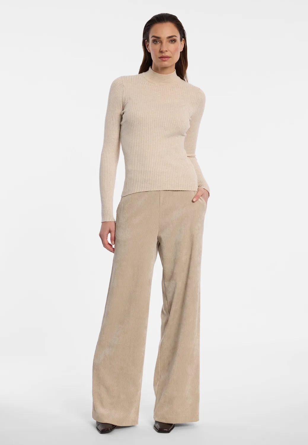 Ana Alcazar Enliri pantaloni beige velluto