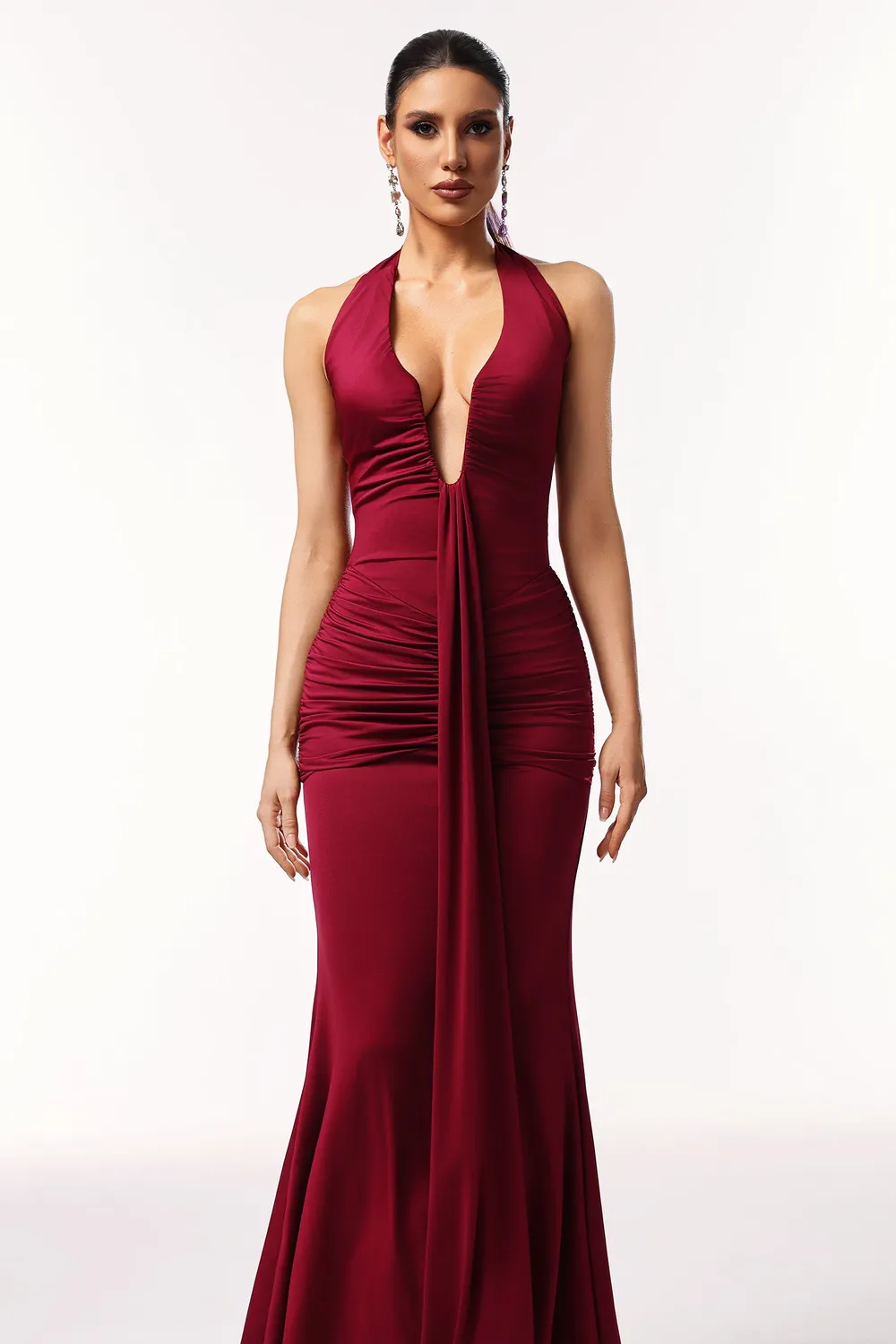 Bella Barnett Elsie abito maxi rosso scollo halter
