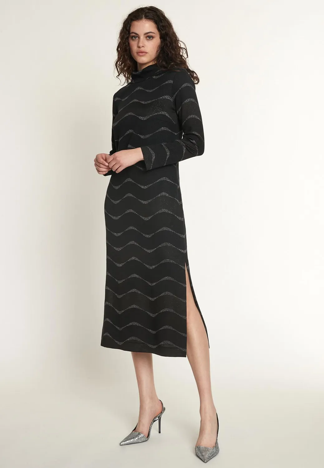 Ana Alcazar Olea abito midi nero lurex argento