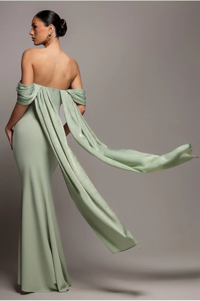 Goddiva Off Shoulder Wing Cape abito maxi verde salvia satin