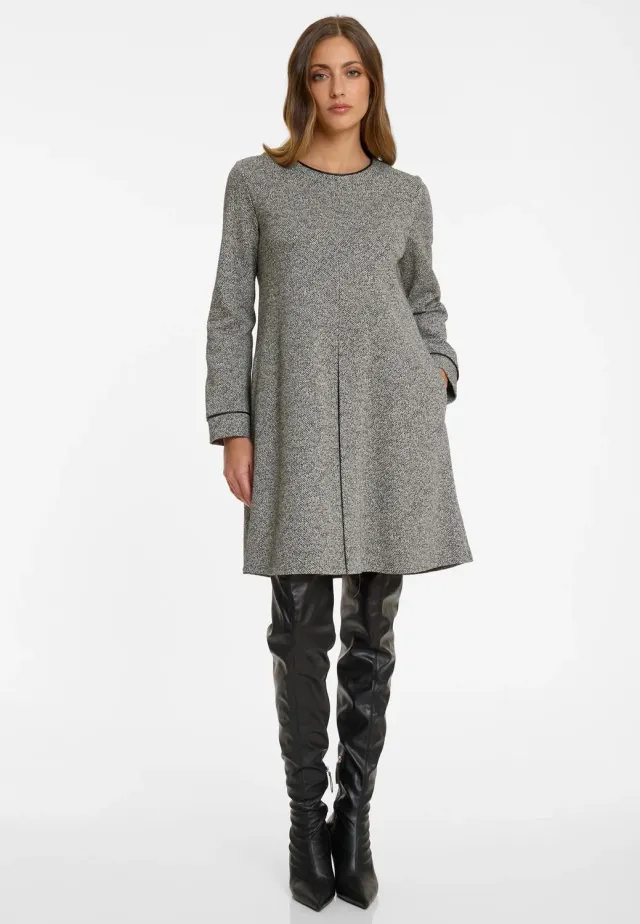 Ana Alcazar Emany abito tweed svasato ufficio